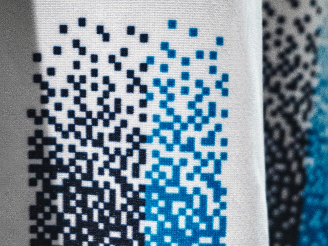 Detailfoto-der-dunkeblauen-hellblauen-viereckigen-Punkte-welche-die-Linien-auslaufen-lassen